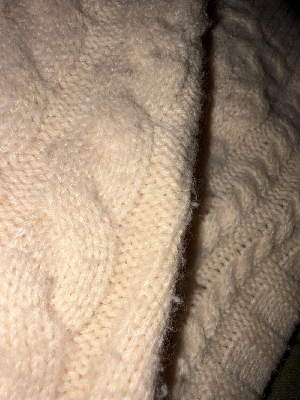 Aelfric Eden Crewneck Cable Knit Sweater in Cream - Rory Gilmore-esque - Picture 3 of 6